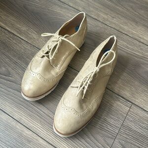 New White Mountain Oxfords Gold Shimmer Lace Up Shoes Size 7.5